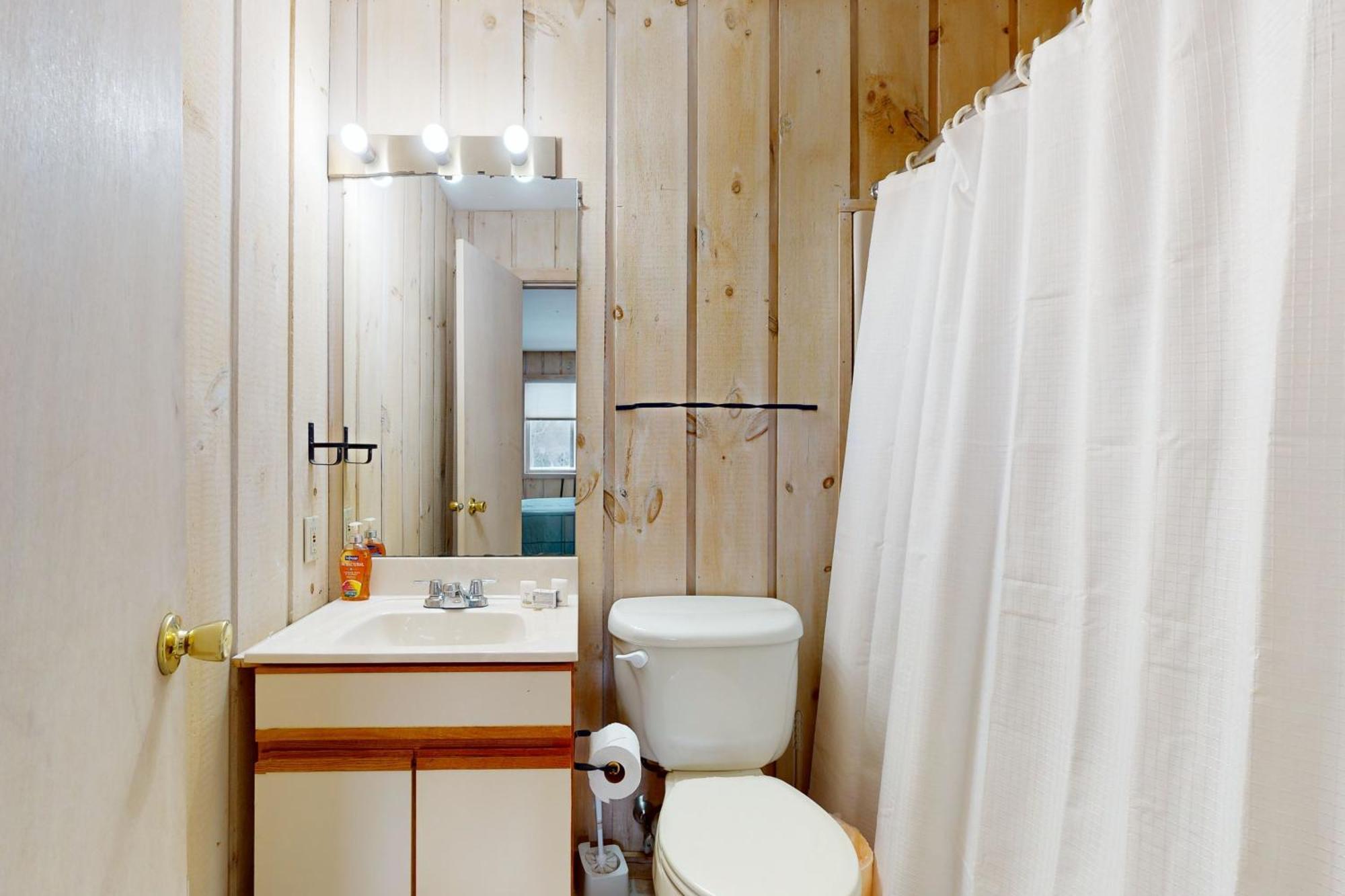 West Dover Getaway Экстерьер фото